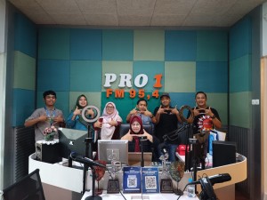 Pengabdian Kepada Masyarakat : Dosen Tadris IPA Ikut Sukseskan Sosialisasi Sertifikasi Halal di RRI Jember